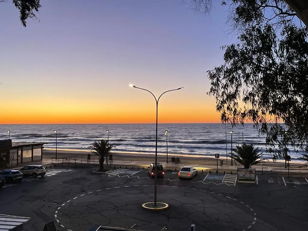 アパート Apartamento Frente Al Mar Con Vistas Al Oceano Atlantico イスラ・クリスティナ スペイン