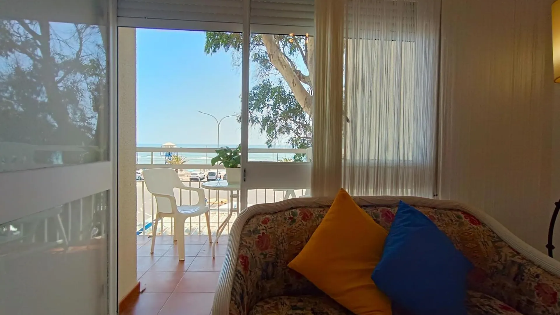 アパート Apartamento Frente Al Mar Con Vistas Al Oceano Atlantico イスラ・クリスティナ